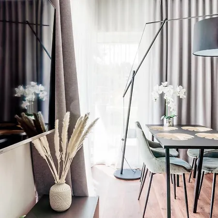 Nautica 5 Apartment *